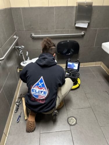 Emergency plumber in Riverside Elite Plumbing Pros