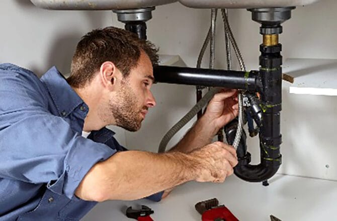Emergency plumber in Riverside First Choice Plumbing, Heating and Air Conditioning - Riverside