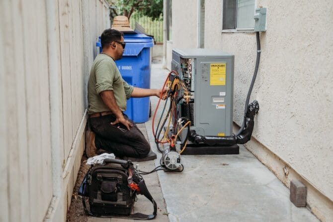 Emergency plumber in Chula Vista Friar's Plumbing Heating and AC Repair