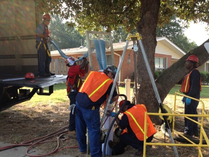 Emergency plumber in Memphis Hill Services Inc