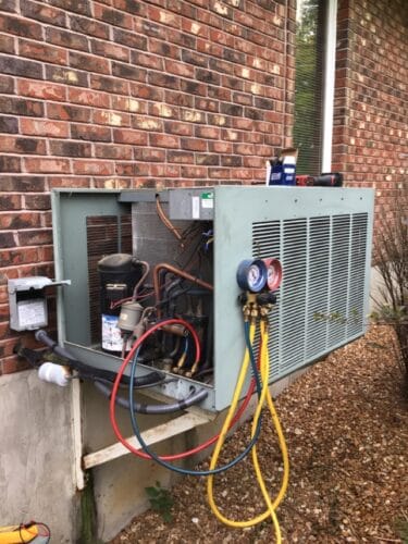 Emergency plumber in Fenton Level 9 Heating, Cooling, and Plumbing