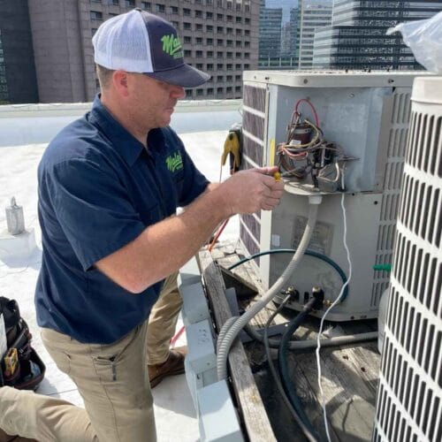 Emergency plumber in Houston Malek Service Company