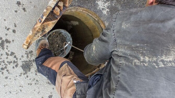 Emergency plumber in Weymouth Mr. Drain Inc