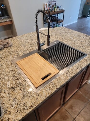 Emergency plumber in Goodyear Phay Plumbing services LLC