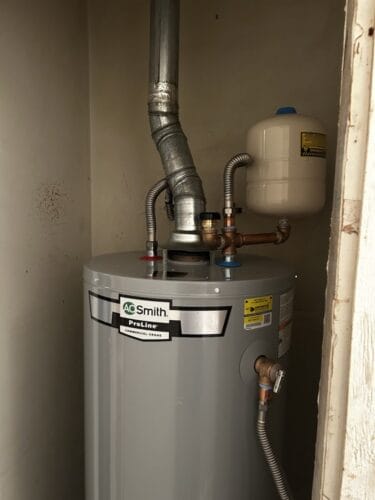 Emergency plumber in San Antonio PlumbSmart