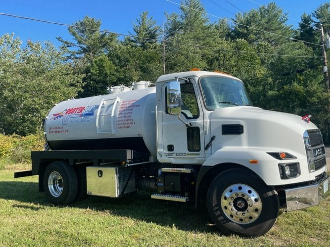 Emergency plumber in Eliot Rooter-Man