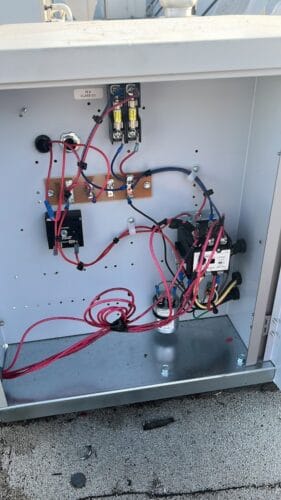 Emergency plumber in Riverside Service Experts Inc