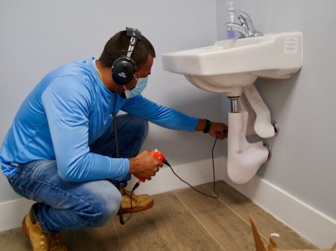 Emergency plumber in Doral Total Leak Detection