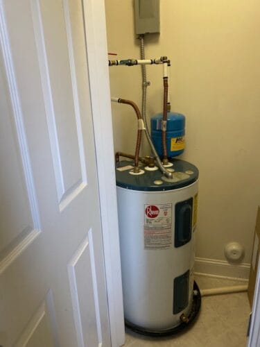 Emergency plumber in Hollins TownSide Plumbing