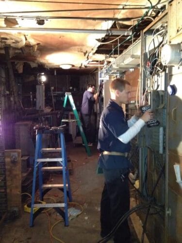 Emergency plumber in Los Angeles United Plumbing Heating Air & Electric