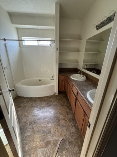 Emergency plumber in Meridian Xpress Plumbing and Construction