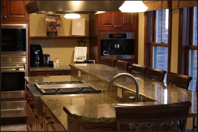 Emergency plumber in Naperville Animo Plumbing