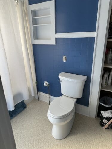 Emergency plumber in Burlington Associated Plumbing Company