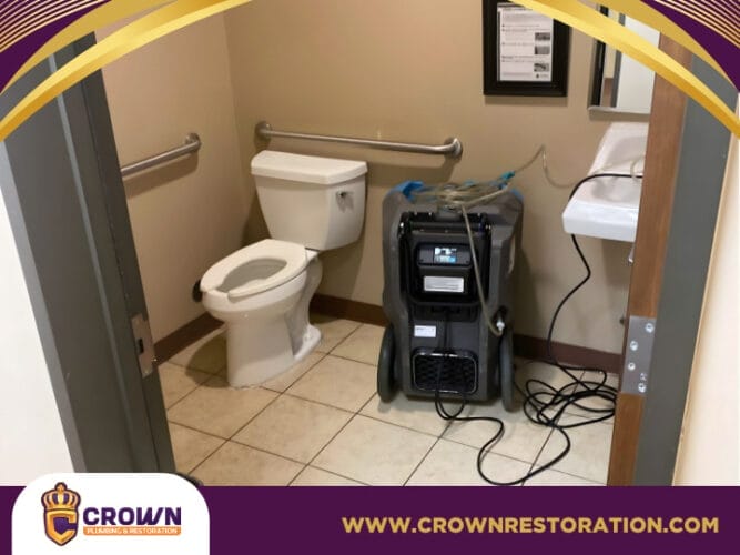 Emergency plumber in Selma Crown Plumbing & Water Damage Restoration