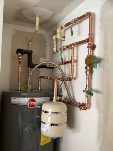 Emergency plumber in Acworth Dickinson Commercial & Residential Plumbing